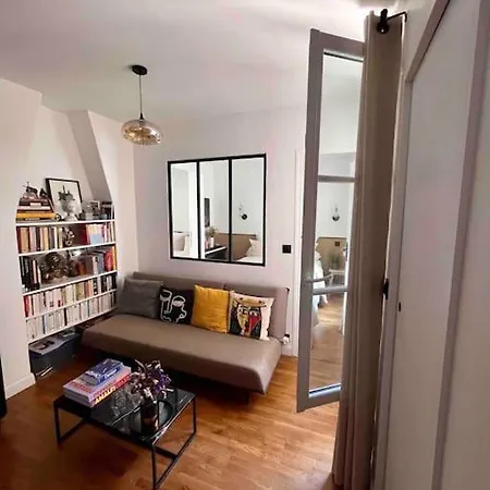 Apartamento D'architecte, Paris-republique 2p *